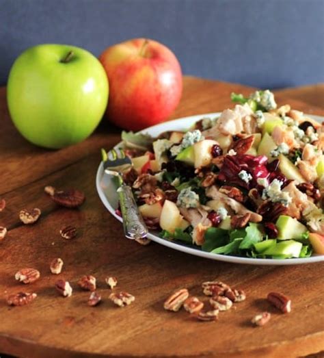 copycat-wendys-apple-pecan-chicken-salad-noshing image