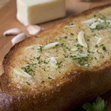 buttery-garlic-bread-real-california-milk image