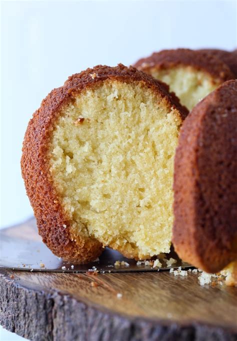 easy-old-fashioned-pound-cake-recipe-only-4 image