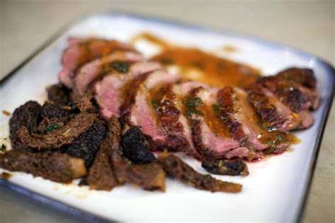 pan-fried-duck-breast-how-to-cook-meat image