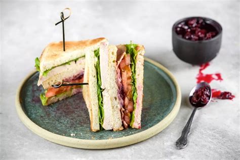 the-10-best-dressings-for-your-perfect-turkey-sandwich image