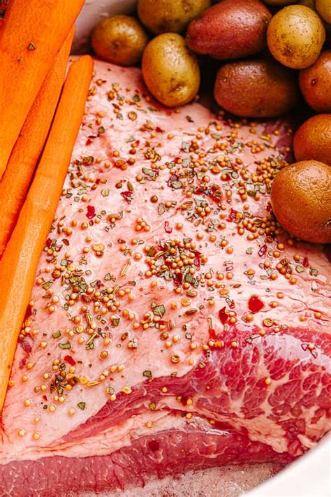 easy-crock-pot-corned-beef-recipe-how-to-cook image