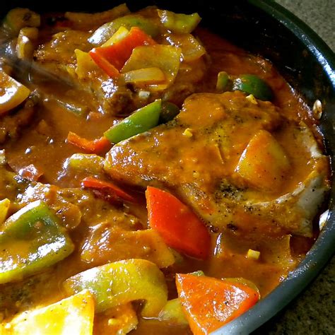 best-skillet-pork-chops-recipe-how-to-make-pepper image