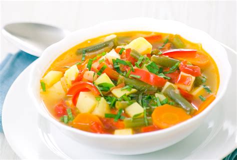recipe-skinny-veggie-soup-joy-bauer image