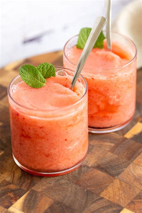 strawberry-lemonade-slushie-no-refined-sugar-vegan image