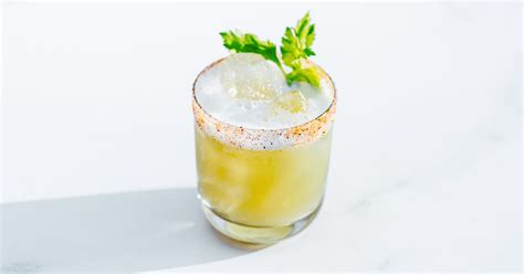 18-non-alcoholic-cocktails-to-make-year-round image
