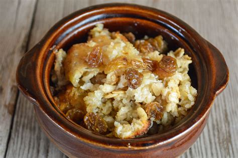 baked-oatmeal-recipe-that-can-be-topped-with-raisins image