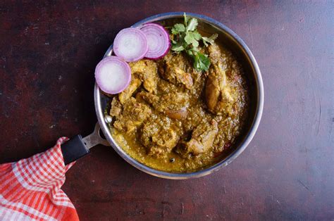 haryanvi-saag-gosht-recipe-by-archanas-kitchen image
