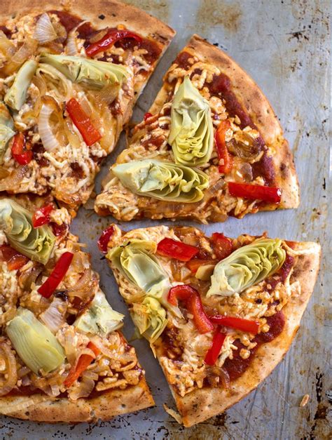 vegan-artichoke-pizza-with-red-bell-peppers-the image
