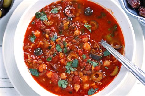 ultimate-harira-moroccan-chickpea-lentil-soup-the image
