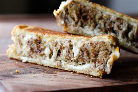 how-to-make-the-best-leftover-meatloaf-sandwich image