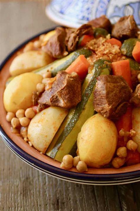 tunisian-couscous-traditional-tunisian-recipe-196-flavors image