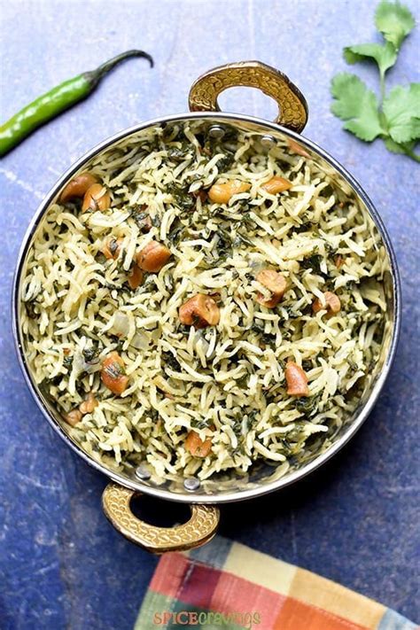 spinach-rice-in-instant-pot-spanakorizo-spice-cravings image