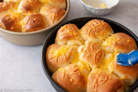 the-fluffiest-cheese-buns-ever-mixed-with-a-bread image