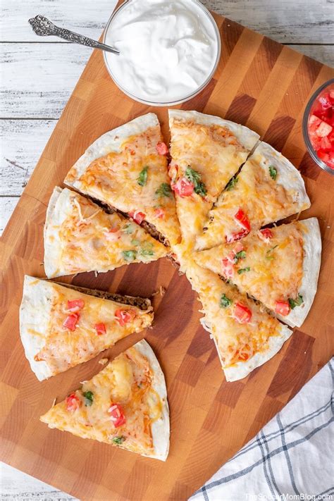 copycat-mexican-pizza-recipe-the-soccer-mom-blog image