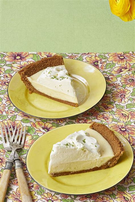 how-to-make-classic-key-lime-pie-the-pioneer-woman image