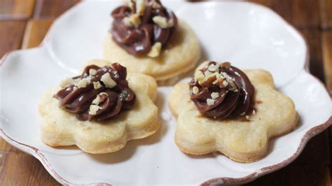 chocolate-hazelnut-flatbread-bites-recipe-pillsburycom image