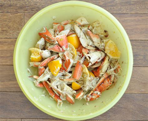 marinated-and-chilled-cracked-dungeness-crab-legs image