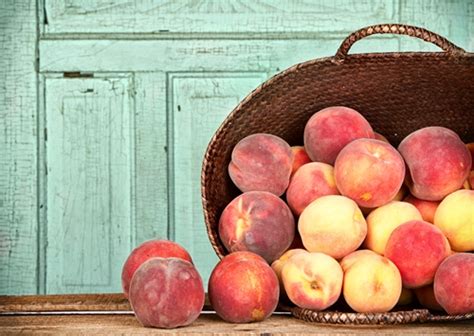 how-to-preserve-your-peaches-for-national-peach image