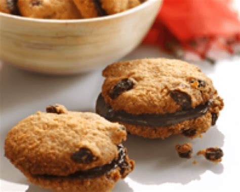 raisin-cookies-with-coconut-cream-chocolate image