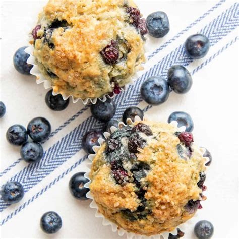 one-bowl-easy-vegan-blueberry-muffins-wholefully image