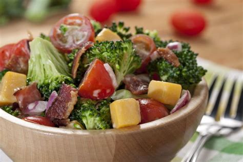 southern-broccoli-tomato-salad-mrfoodcom image