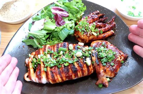korean-grilled-squid-with-tangy-gochujang-sauce image