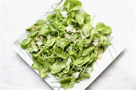 favorite-spinach-salad-with-shallot-vinaigrette-sarah image