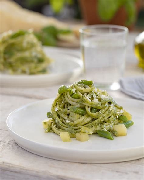 linguine-with-creamy-genovese-pesto-potatoes-green-beans image