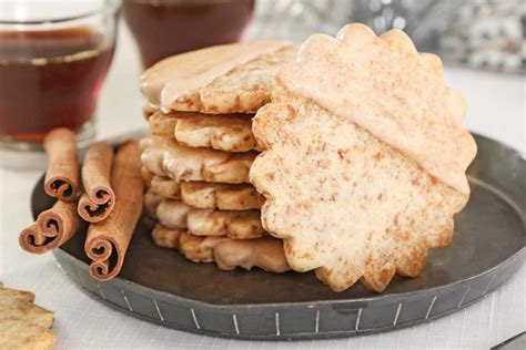 toasted-coconut-chai-shortbread-cookies image
