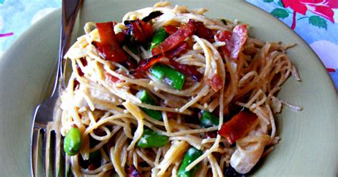 chicken-and-bacon-carbonara-ready-to-eat-dinner image
