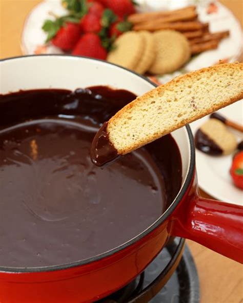 chocolate-fondue-once-upon-a-chef image