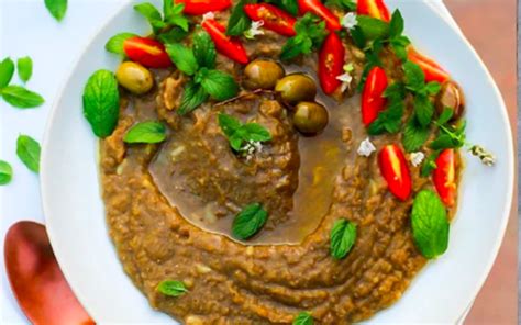 mjadra-traditional-lebanese-lentils-and-rice-vegan image