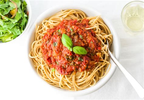 oven-roasted-tomato-sauce-with-spaghetti-the image