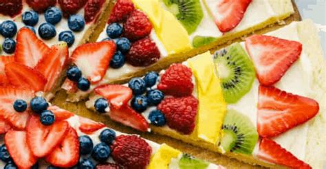 mouth-watering-fruit-pizza-recipe-the-recipe-critic image
