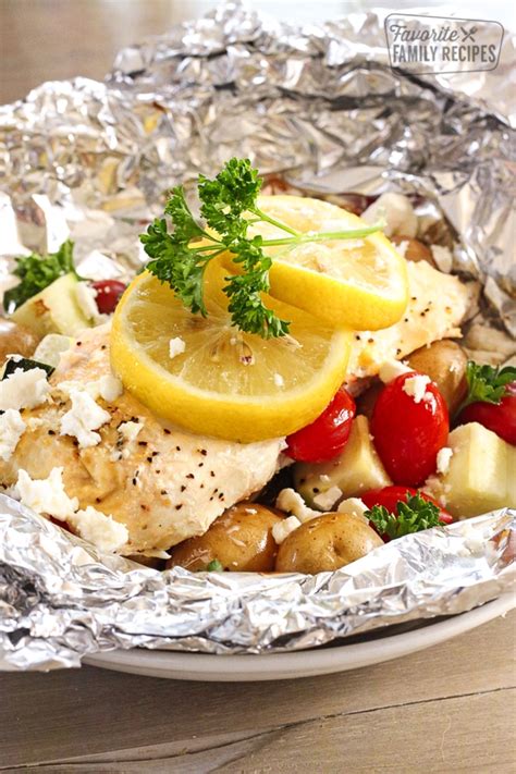 chicken-foil-packets-with-vegetables-favorite-family image
