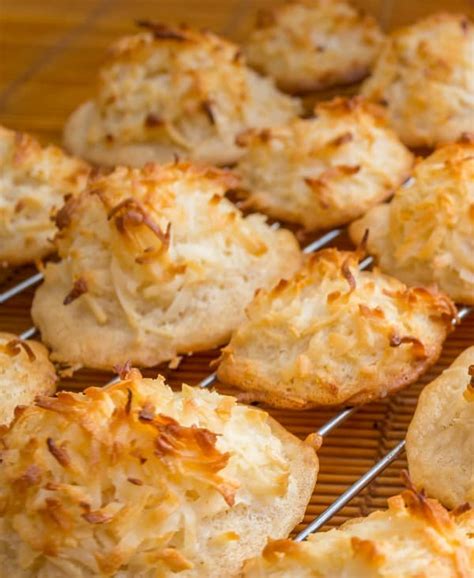 keto-coconut-macaroons-fittoserve-group image