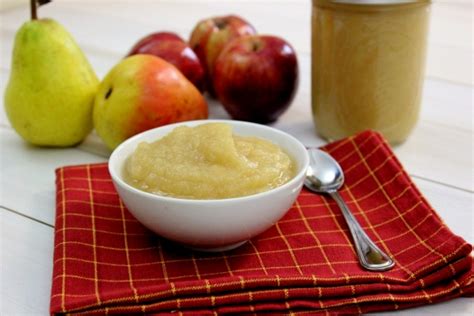 how-to-make-homemade-apple-sauce-apple-pear image
