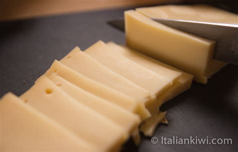 fonduta-italys-version-of-cheese-fondue-italian-kiwi image
