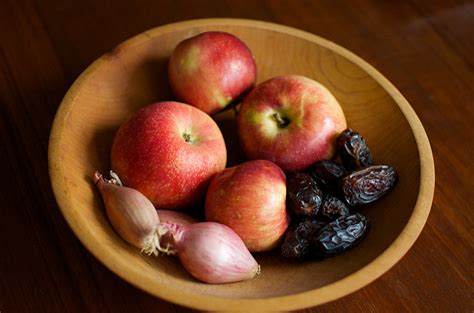 apple-date-chutney-food-in-jars image