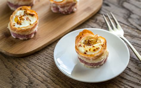 air-fryer-egg-and-bacon-cups-by-airfryerrecipescom image