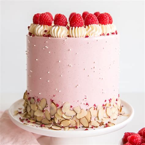bakewell-cake-raspberry-almond-cake-liv image