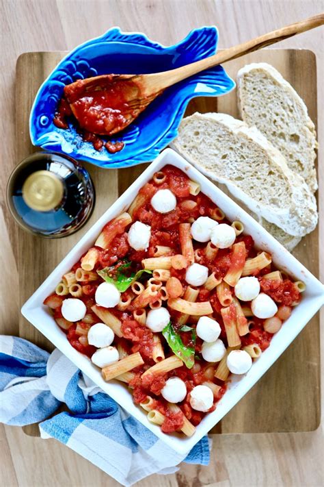 authentic-italian-tomato-sauce-recipe-sugo-al-pomodoro image