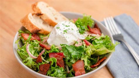 simple-salad-aux-lardons-tastemade image