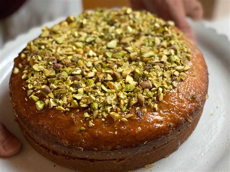 apricot-and-pistachio-olive-oil-cake-cooks-without image