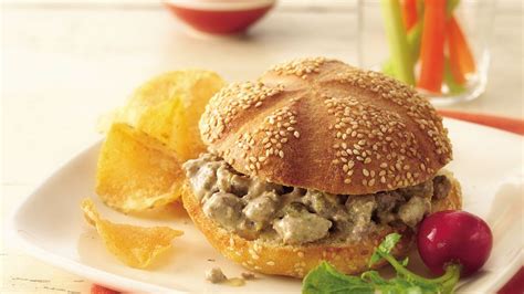 slow-cooker-cheeseburger-sandwiches image