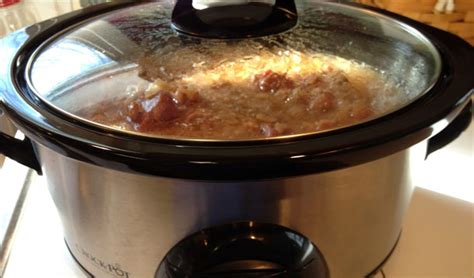 slow-cooker-pork-and-beans image