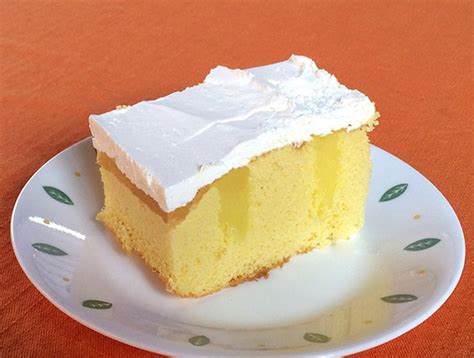 recipe-lemon-poke-cake-duncan-hines-canada image