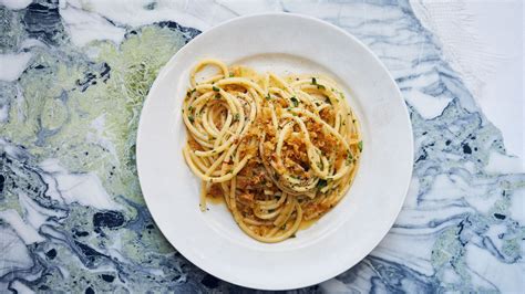 anchovy-pasta-with-garlic-breadcrumbs-recipe-bon image