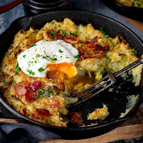 easy-bubble-and-squeak-recipe-nickys-kitchen image